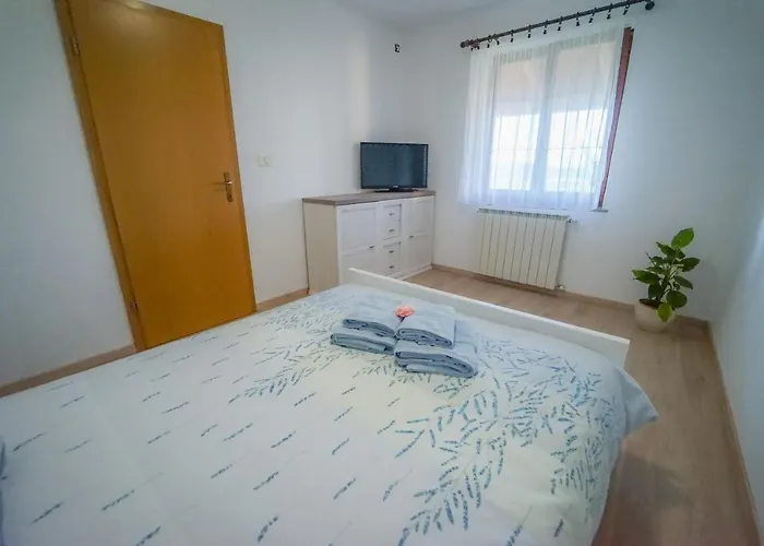 Full Moon Appartement Pobegi