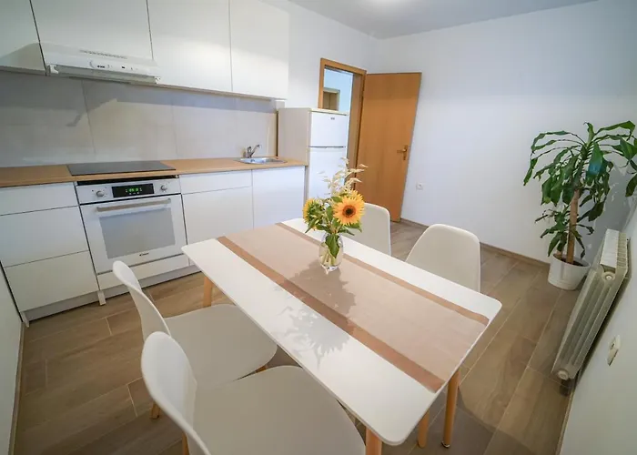 Full Moon Appartement *